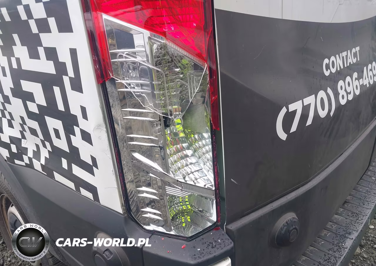 2024 Ford Transit-250 VIN:1FTBR1C88RKB58948 - 17