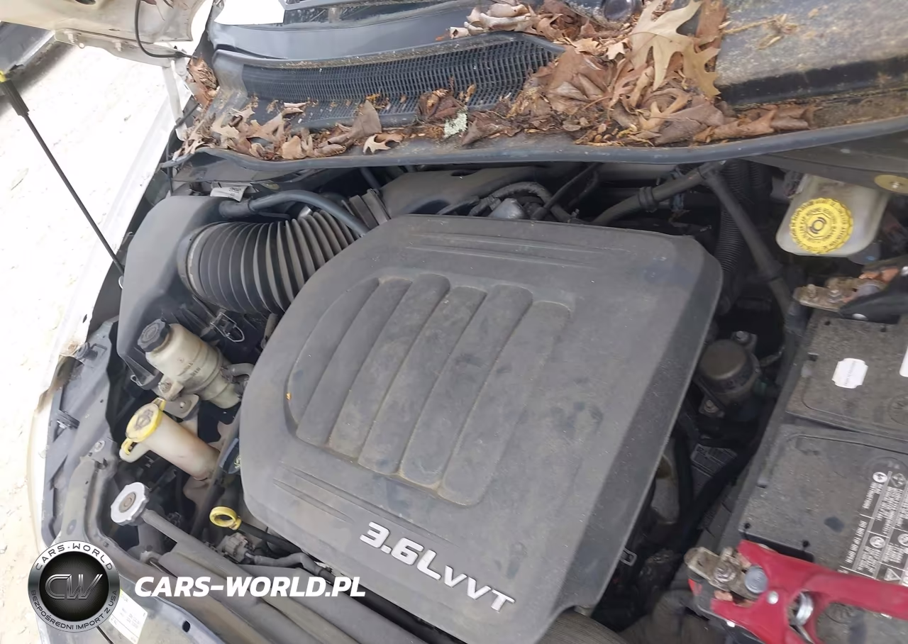 2013 Chrysler Town & Country Touring VIN:2C4RC1BG7DR657906 - 10