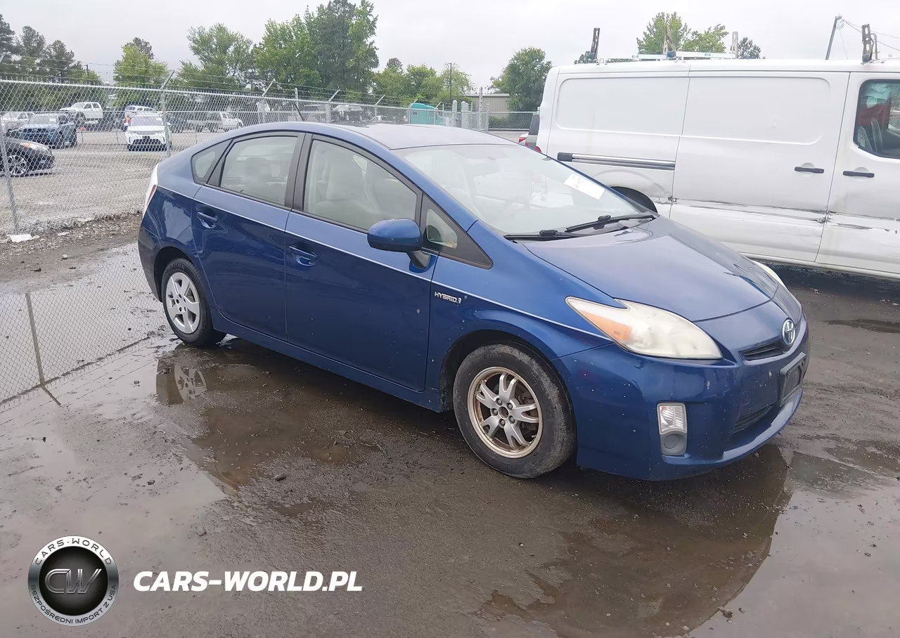 2011 Toyota Prius Two