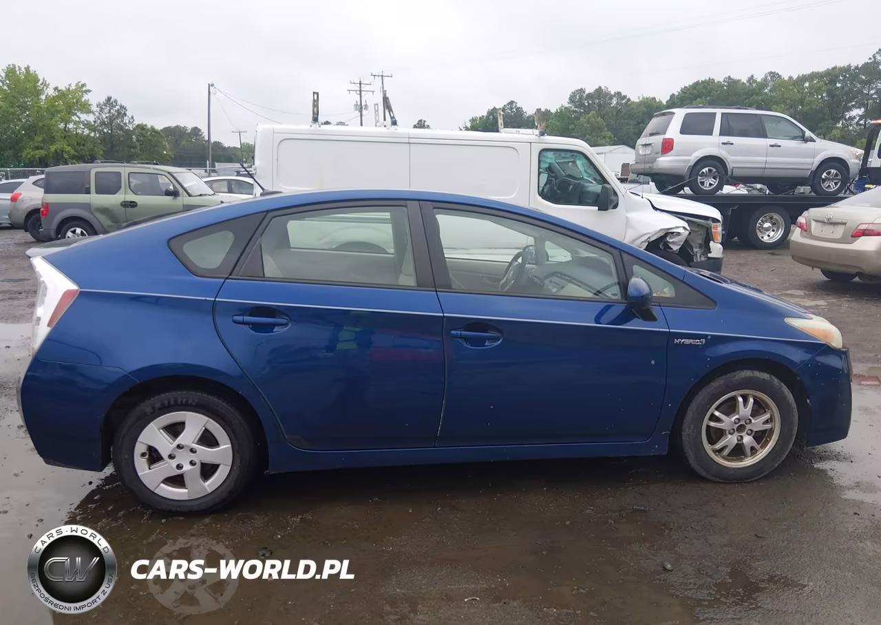 2011 Toyota Prius Two VIN:JTDKN3DU1B0289160 - 13