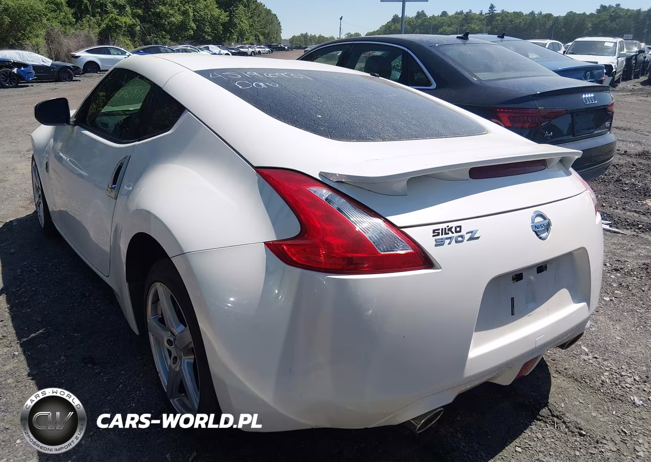 2015 Nissan 370Z Sport VIN:JN1AZ4EH0FM442653 - 3