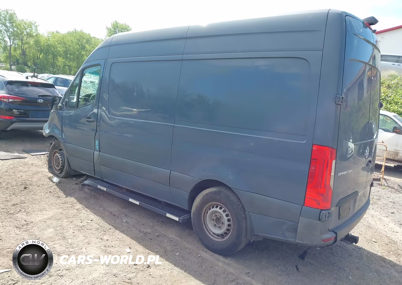 2019 Mercedes-Benz Sprinter 2500 High Roof V6 VIN:WD4PF0CD2KP102606 - 3