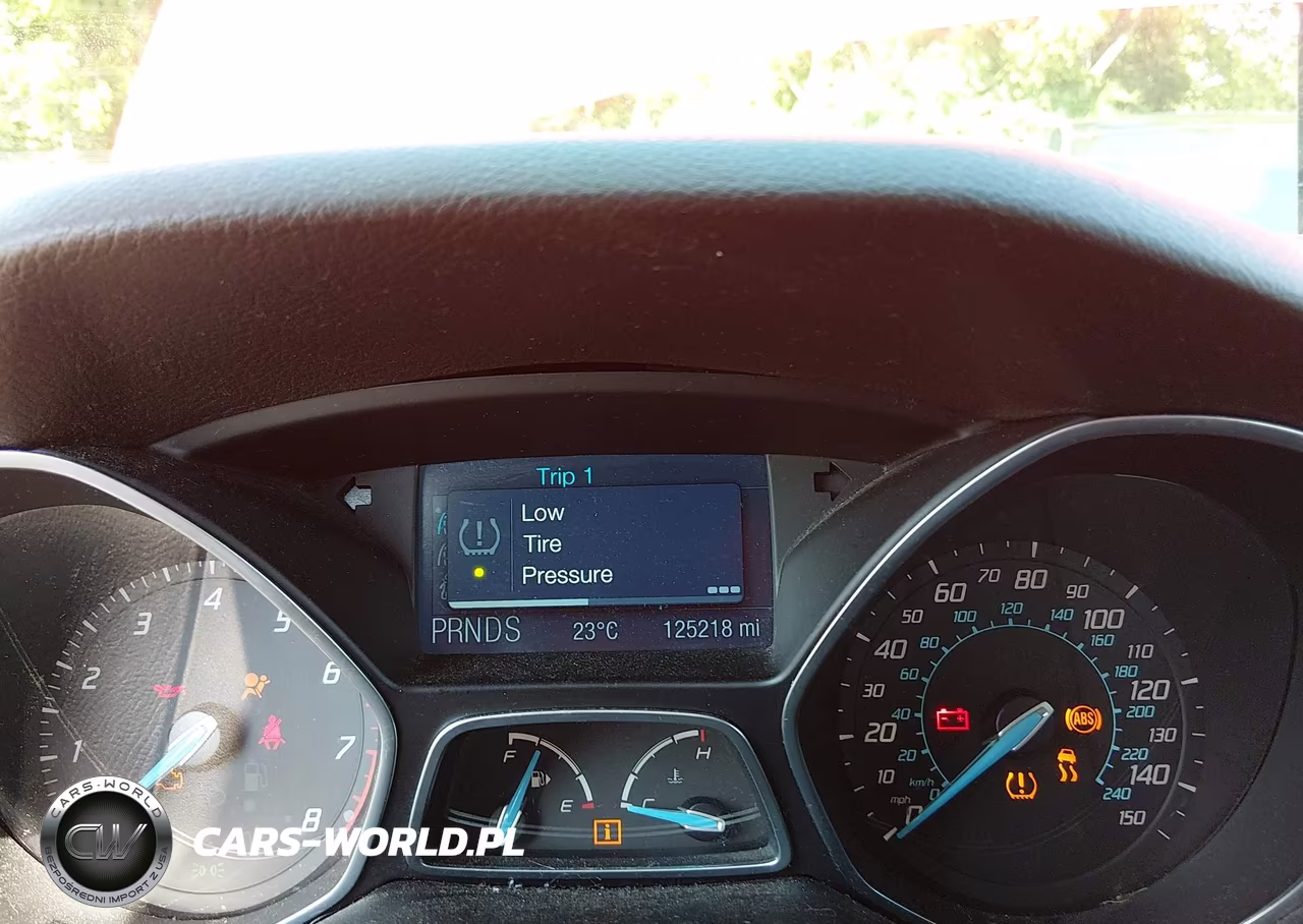 2012 Ford Focus Se VIN:1FAHP3F29CL139030 - 7