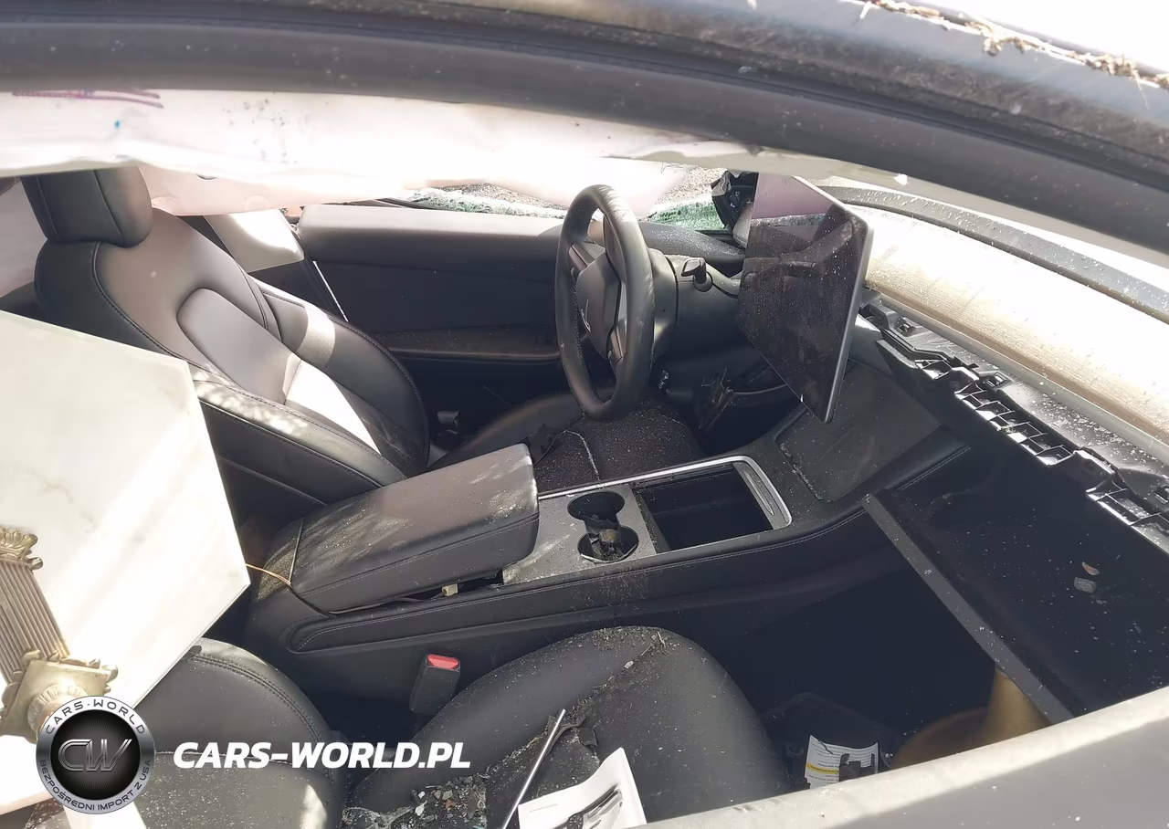 2022 Tesla Model Y Long Range Dual Motor All-Wheel Drive VIN:7SAYGDEE3NF427792 - 5