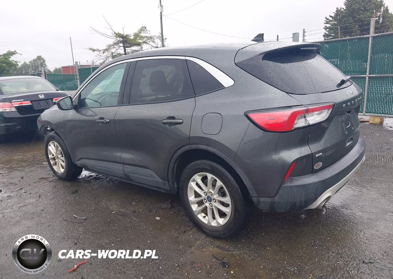 2020 Ford Escape Se VIN:1FMCU0G62LUA94841 - 3
