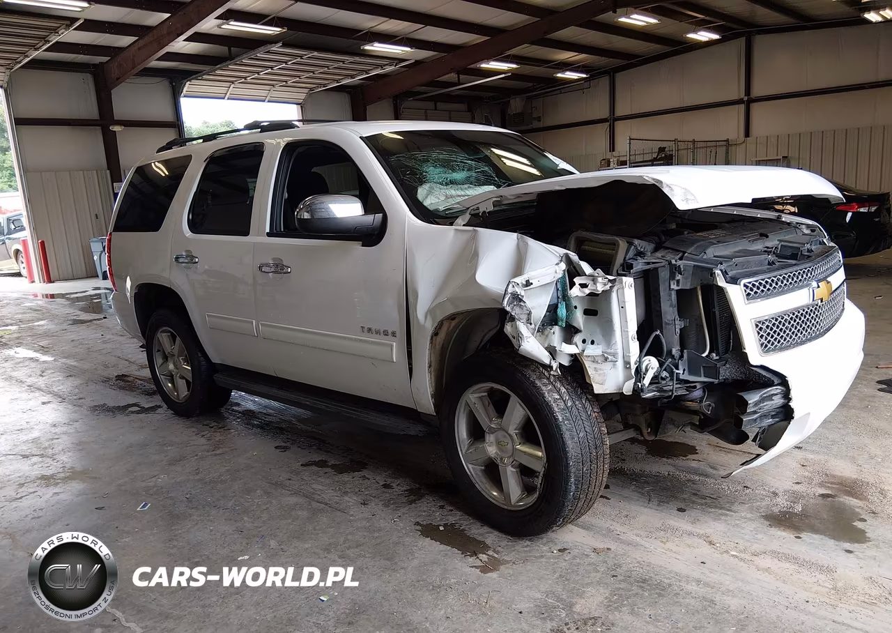 2013 Chevrolet Tahoe Ls – zdjęcie 1 z 21