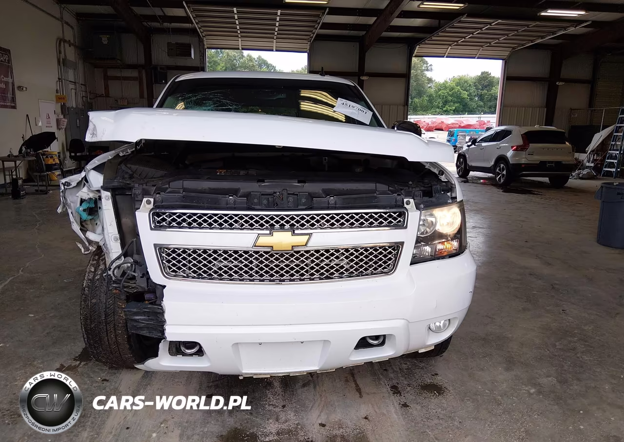 2013 Chevrolet Tahoe Ls VIN:1GNSCAE08DR367722 - 12