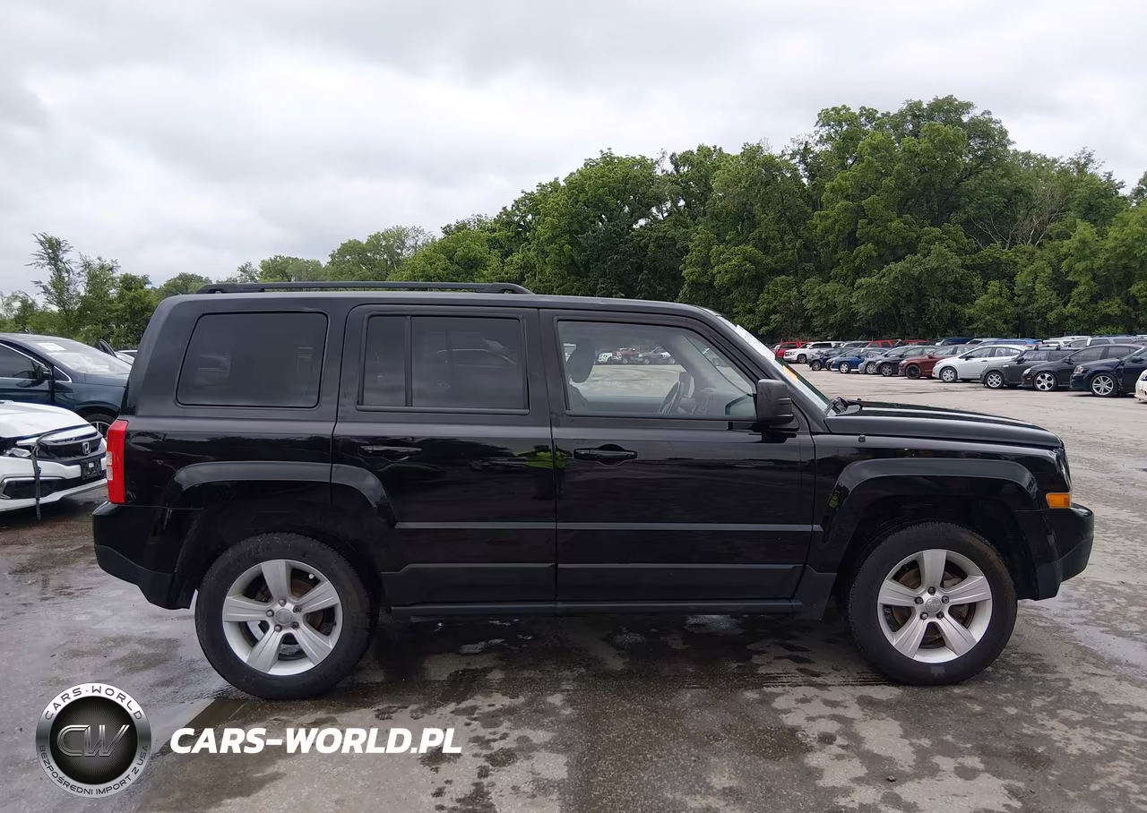 2014 Jeep Patriot Latitude VIN:1C4NJRFB8ED784430 - 13