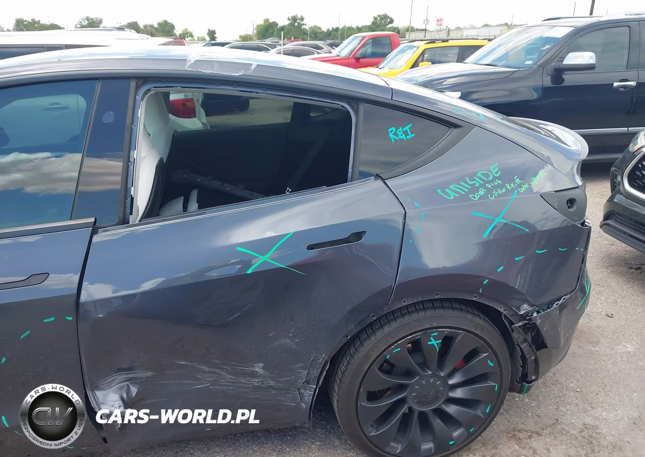 2023 Tesla Model Y Performance Dual Motor All-Wheel Drive VIN:7SAYGDEF4PF838761 - 6