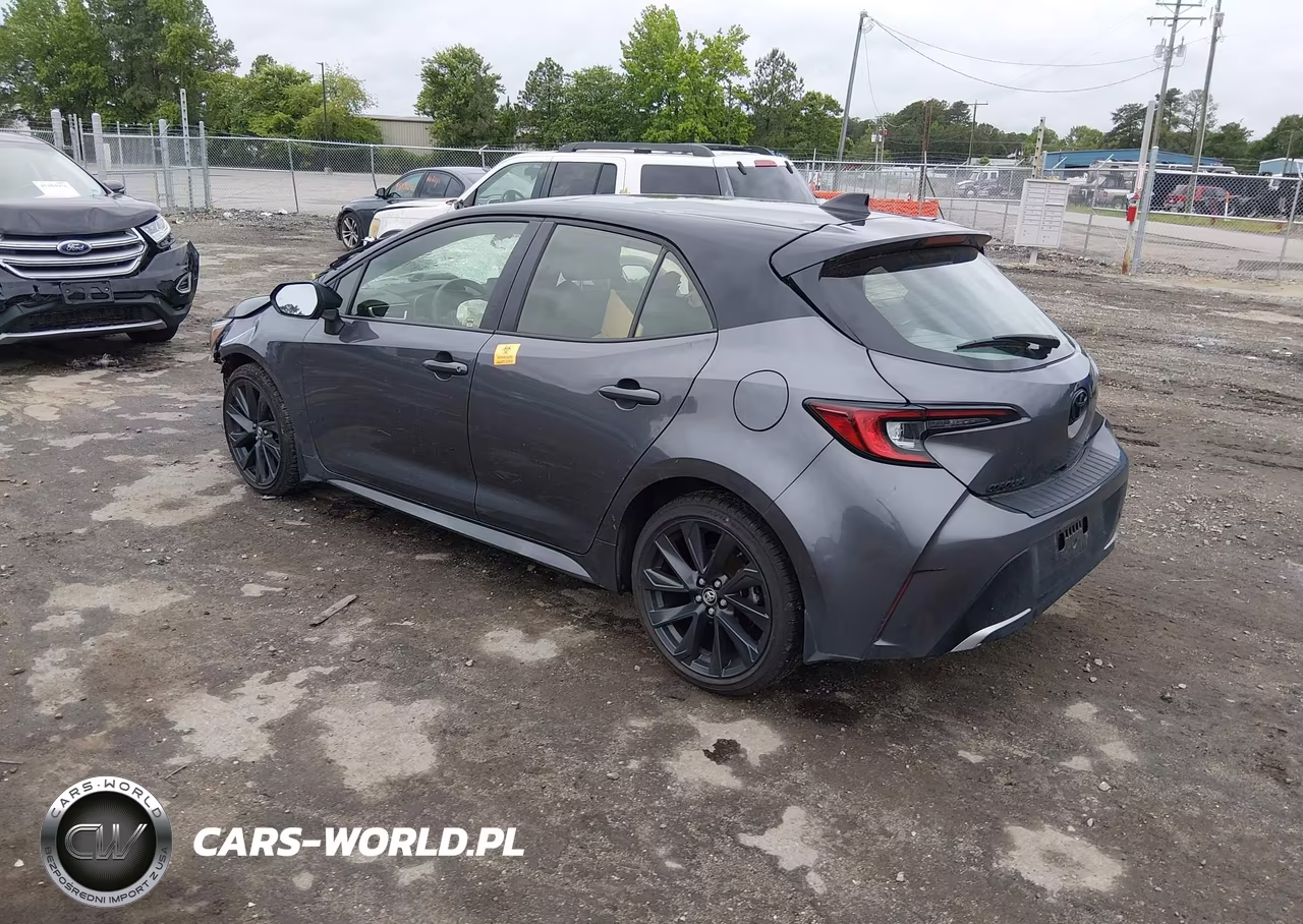 2025 Toyota Corolla Xse VIN:JTNC4MBE3S3236009 - 3