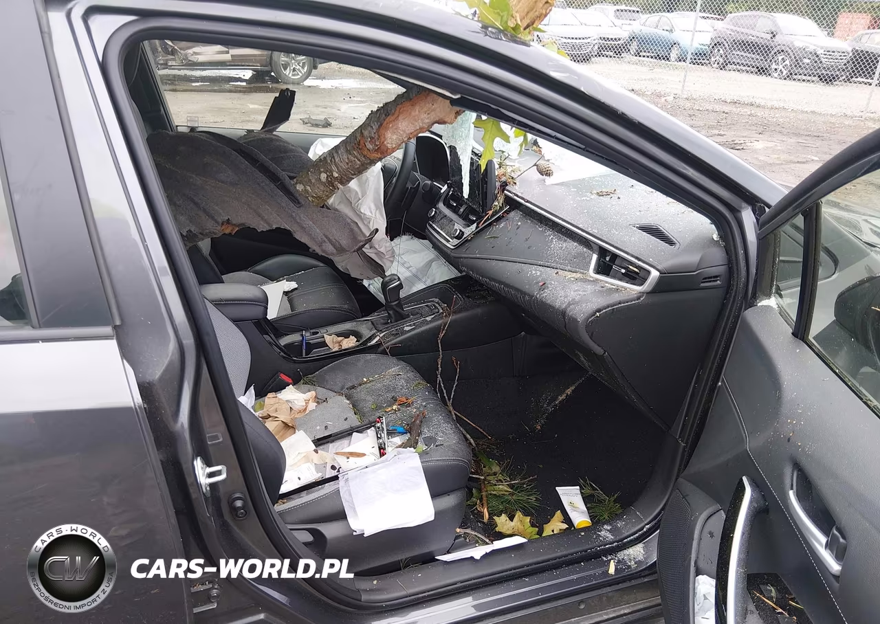 2025 Toyota Corolla Xse VIN:JTNC4MBE3S3236009 - 5