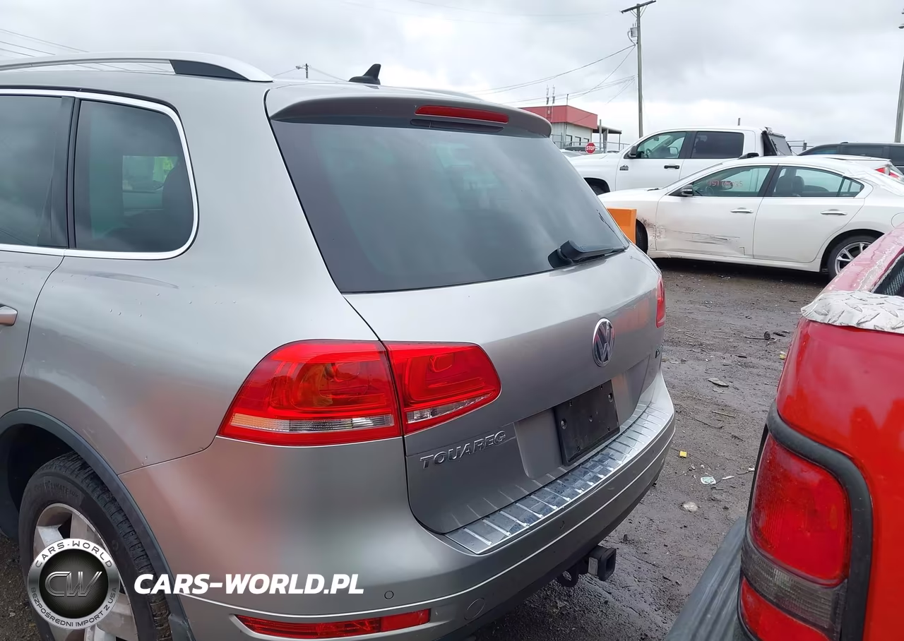 2012 Volkswagen Touareg Hybrid VIN:WVGEG9BP6CD009360 - 16