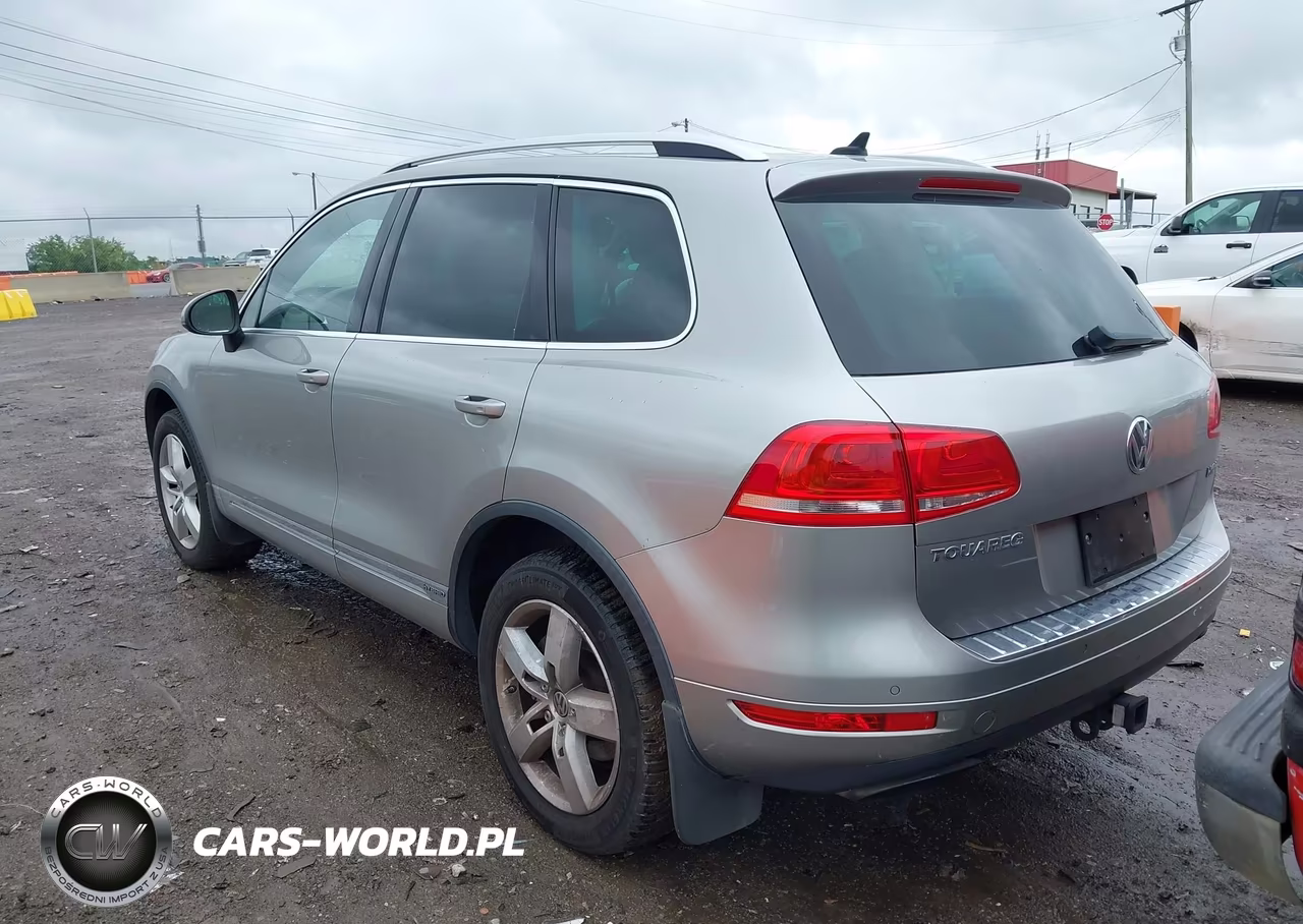 2012 Volkswagen Touareg Hybrid VIN:WVGEG9BP6CD009360 - 3