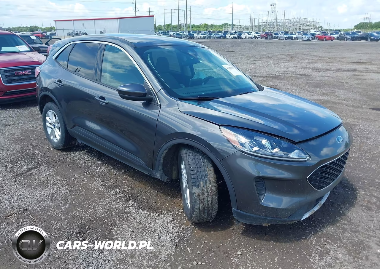 2020 Ford Escape Se