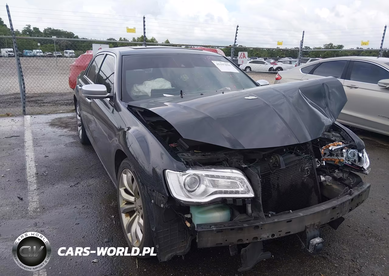 2015 Chrysler 300C Platinum – zdjęcie 1 z 16