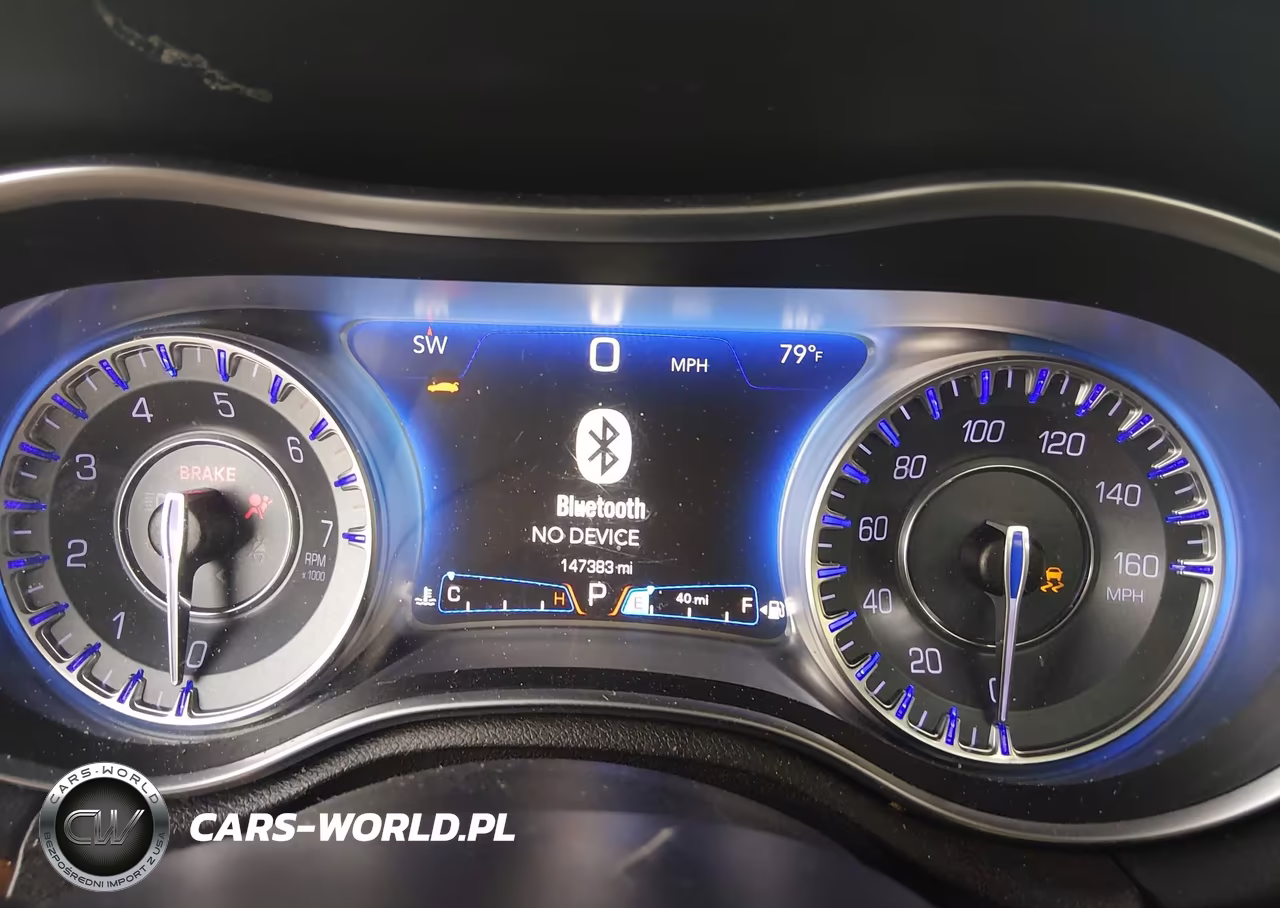 2015 Chrysler 300C Platinum VIN:2C3CCAPT3FH881957 - 7