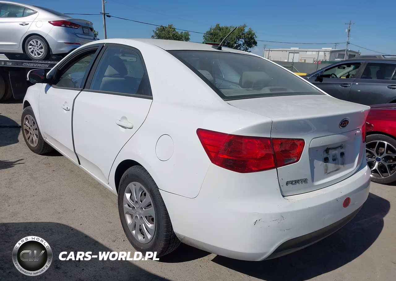 2010 Kia Forte Lx VIN:KNAFT4A23A5080503 - 3