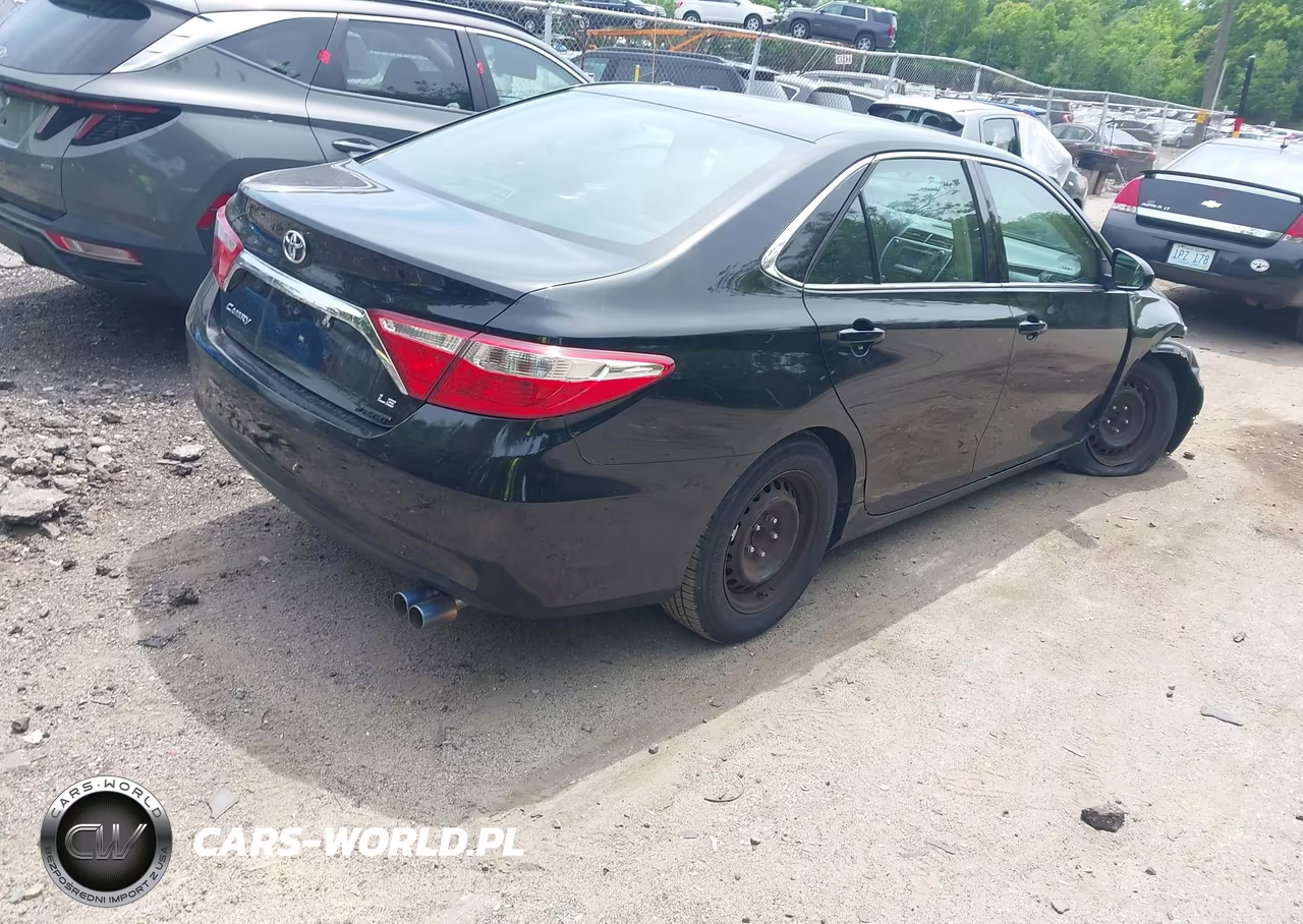 2017 Toyota Camry Le VIN:4T1BF1FK9HU278479 - 4