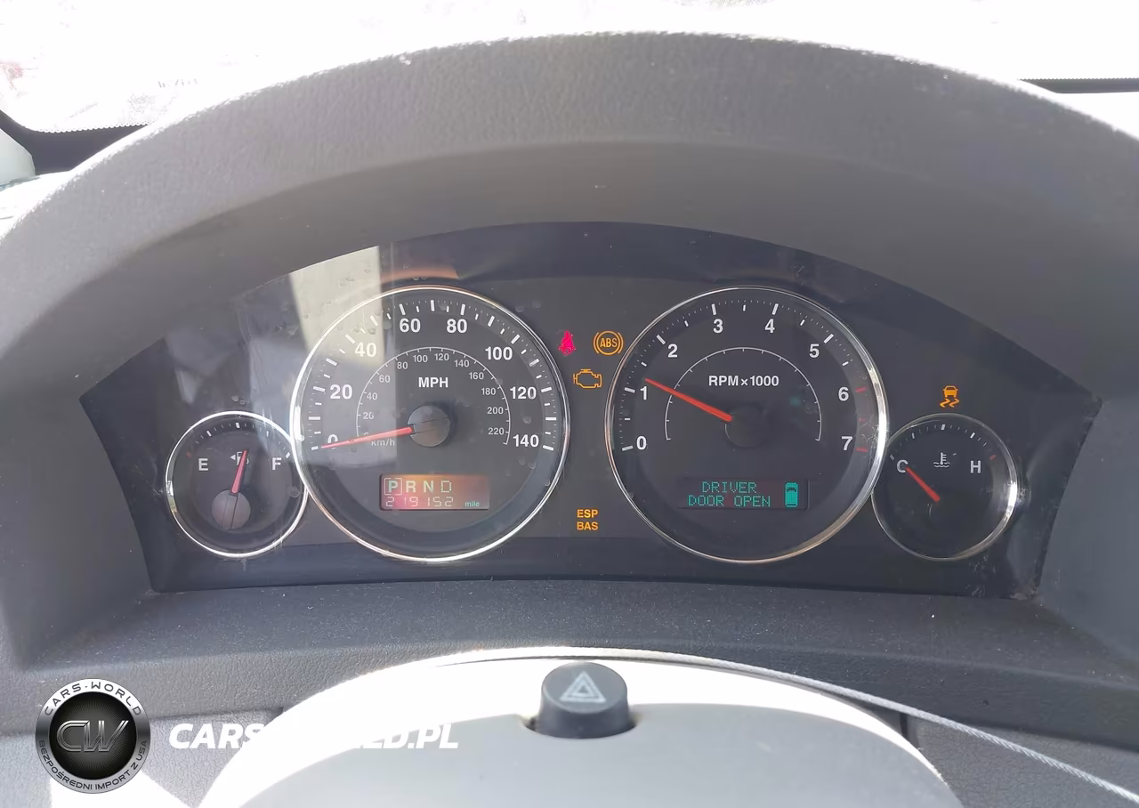 2007 Jeep Grand Cherokee Laredo VIN:1J8HR48PX7C619756 - 7