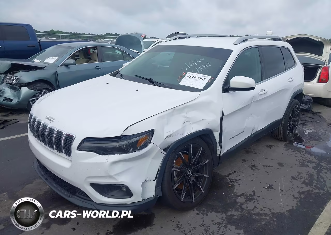 2019 Jeep Cherokee Latitude Fwd VIN:1C4PJLCB3KD178457 - 2