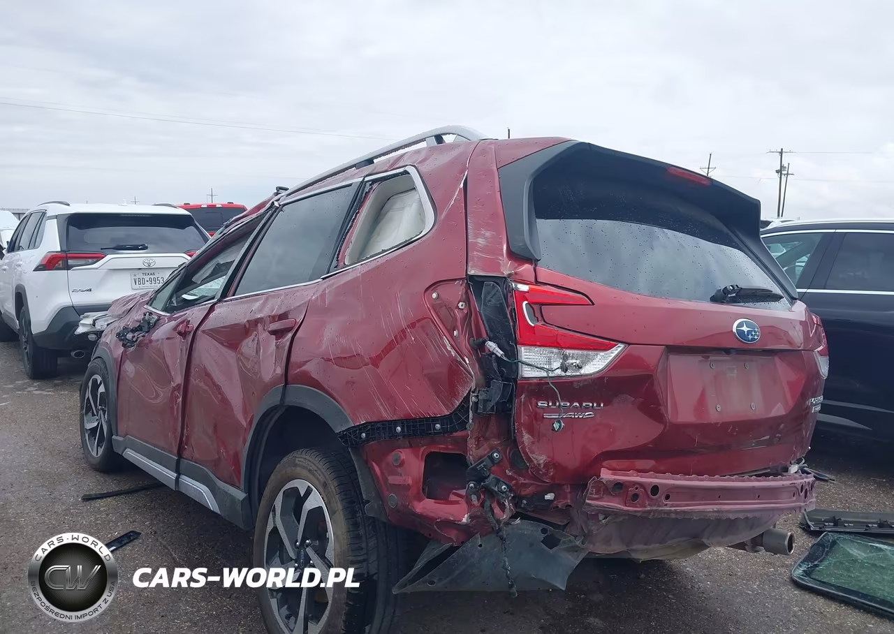 2022 Subaru Forester Touring VIN:JF2SKARC3NH506289 - 3