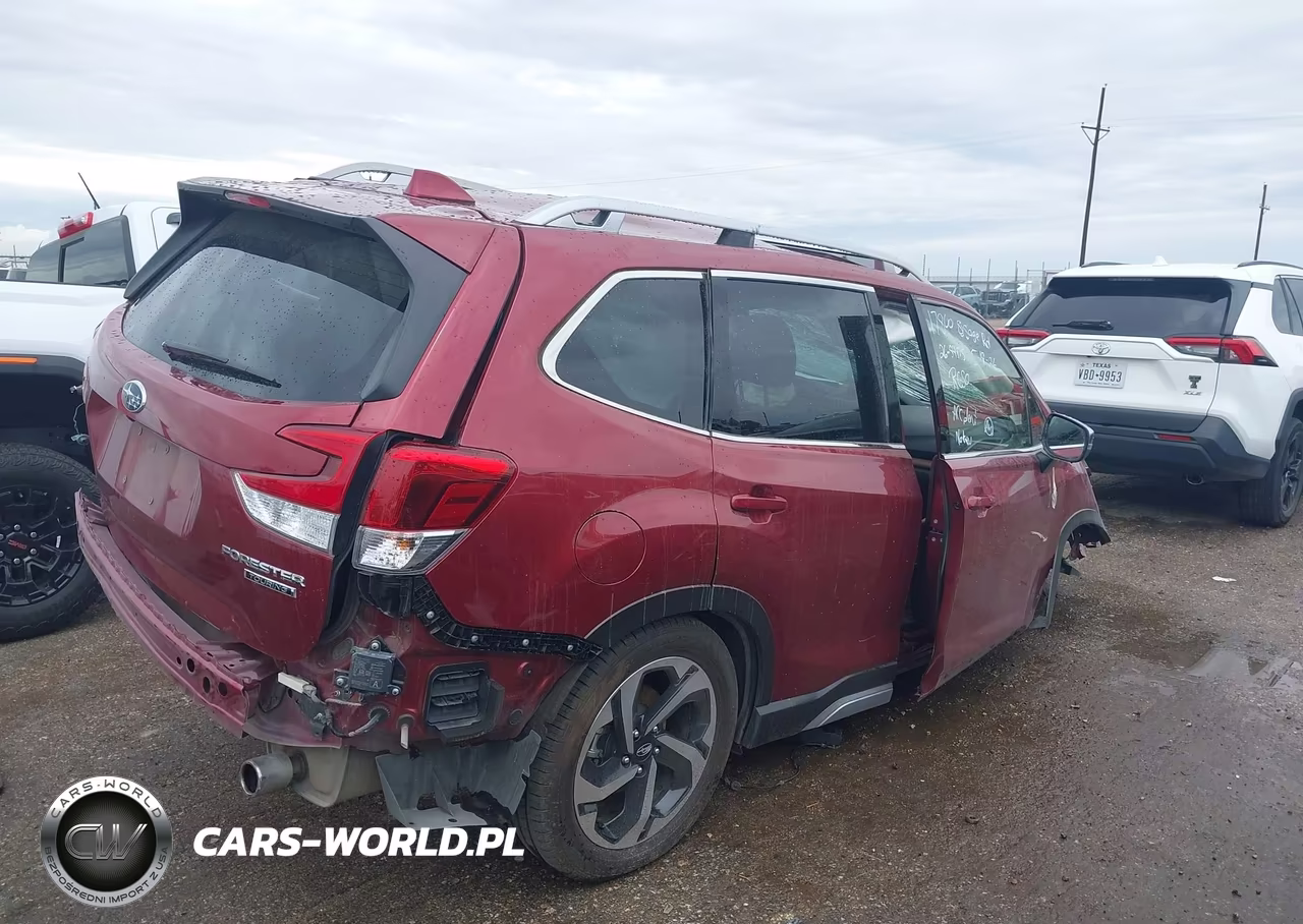 2022 Subaru Forester Touring VIN:JF2SKARC3NH506289 - 4