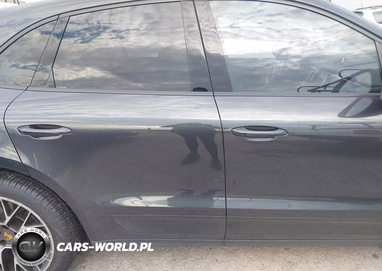 2018 Porsche Macan VIN:WP1AA2A57JLB07312 - 14