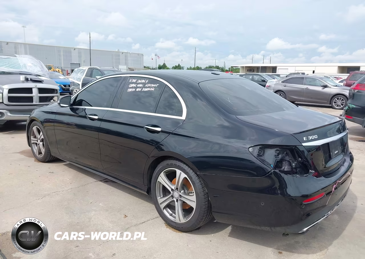 2017 Mercedes-Benz E 300 VIN:WDDZF4JB4HA092707 - 3