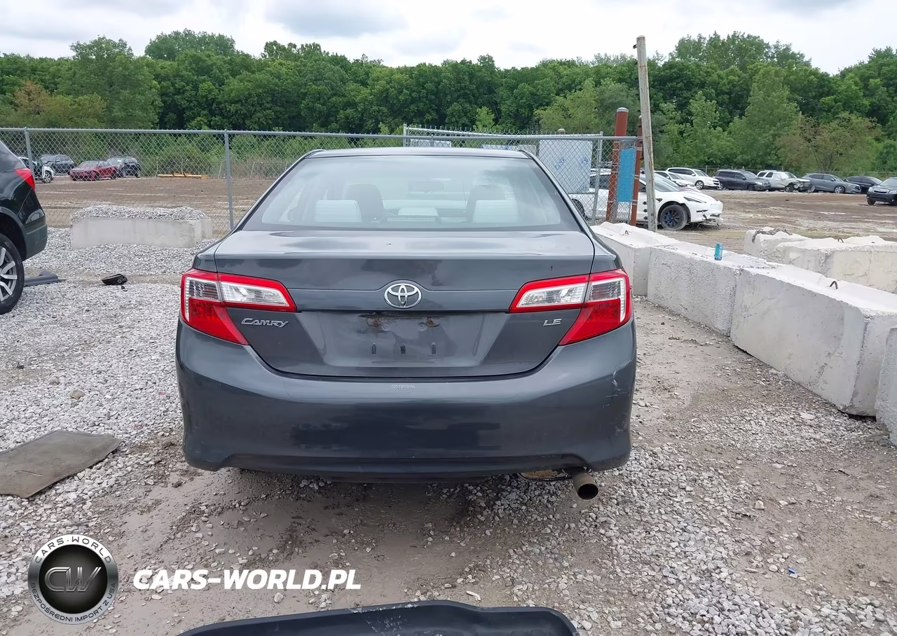 2012 Toyota Camry Le VIN:4T1BF1FK3CU002162 - 17