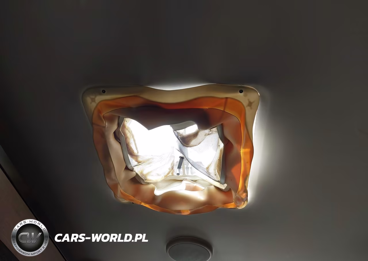 2019 Ford F53 VIN:1F65F5DY5K0A10353 - 16