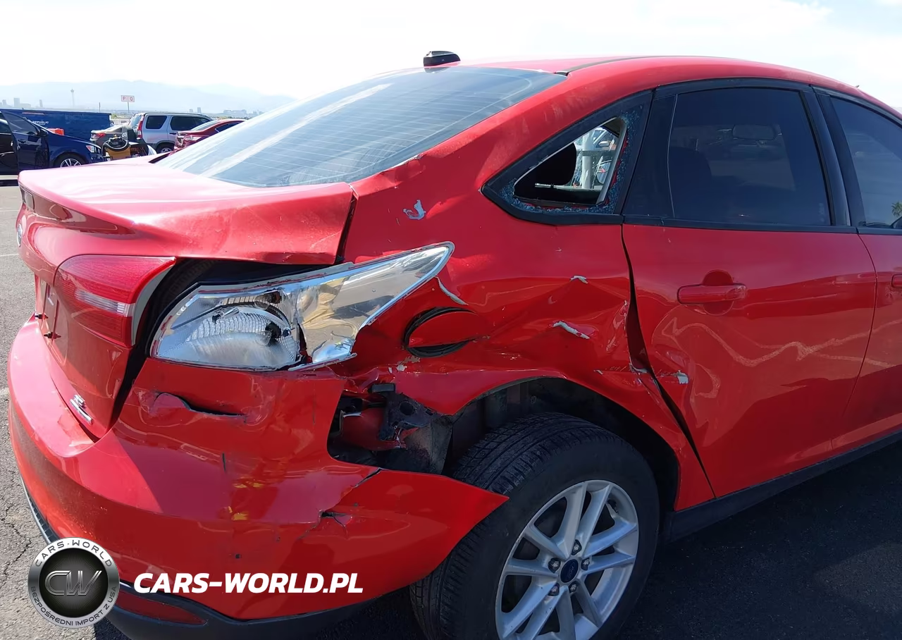 2016 Ford Focus Se VIN:1FADP3F25GL272565 - 6