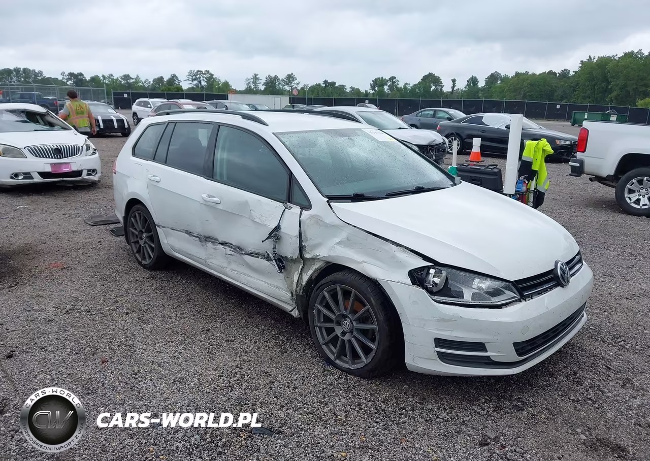 2016 Volkswagen Golf Sportwagen Tsi S 4-Door – zdjęcie 1 z 16