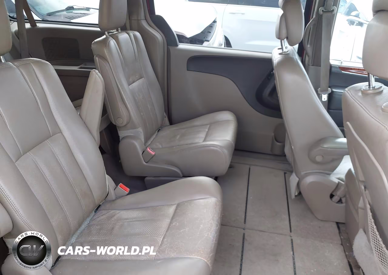 2012 Chrysler Town & Country Touring VIN:2C4RC1BG3CR270087 - 8