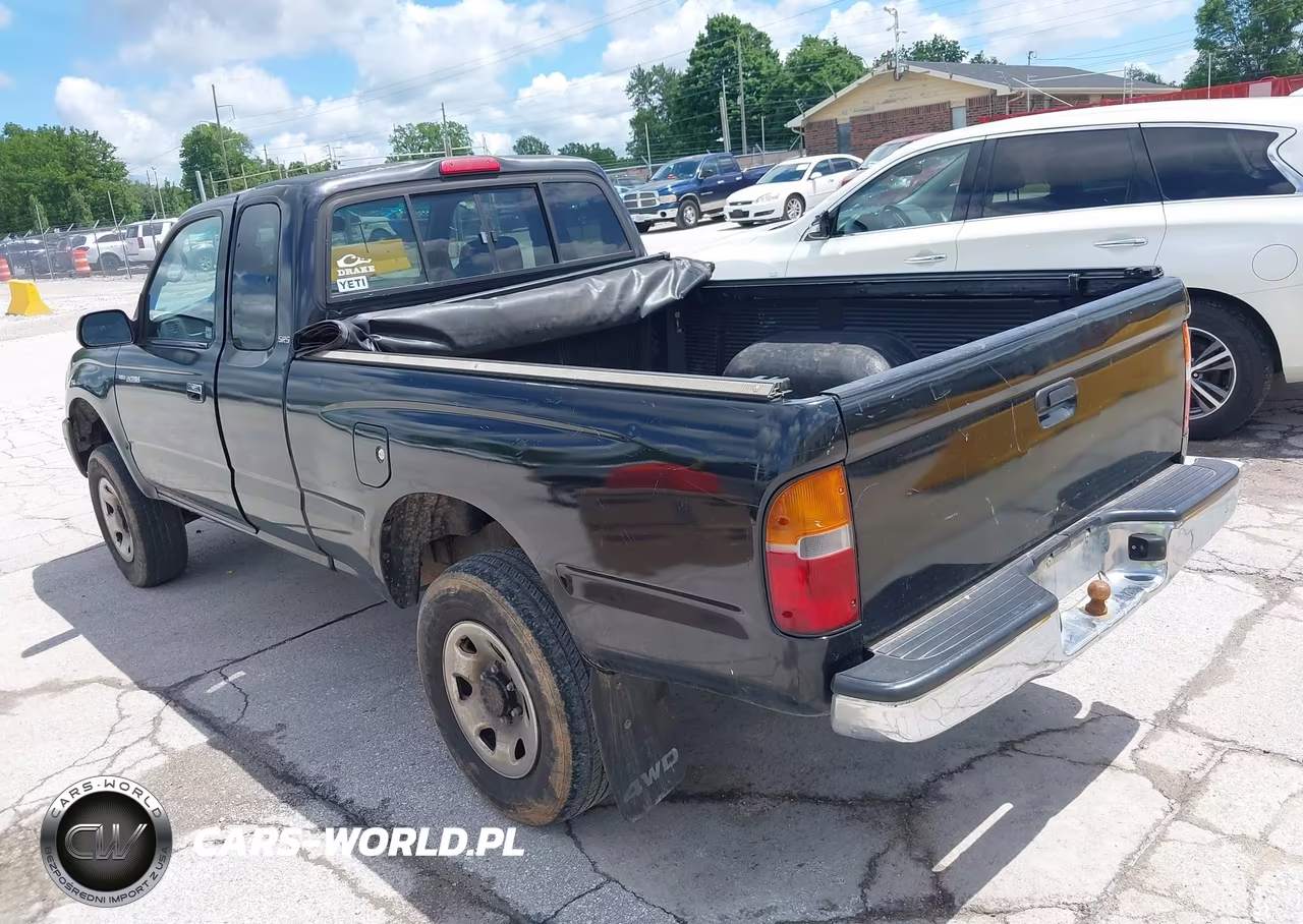 2000 Toyota Tacoma VIN:4TAWM72N2YZ665260 - 3
