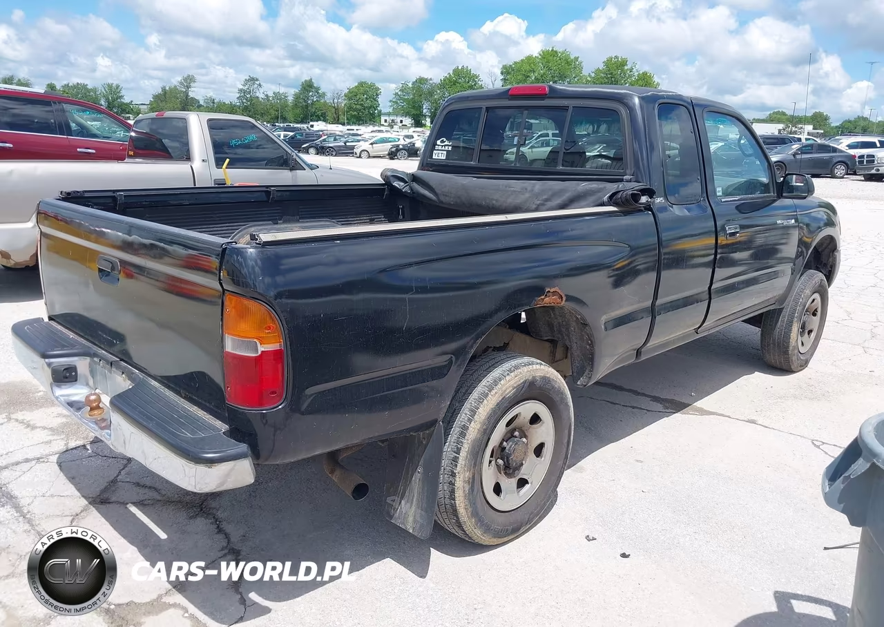 2000 Toyota Tacoma VIN:4TAWM72N2YZ665260 - 4