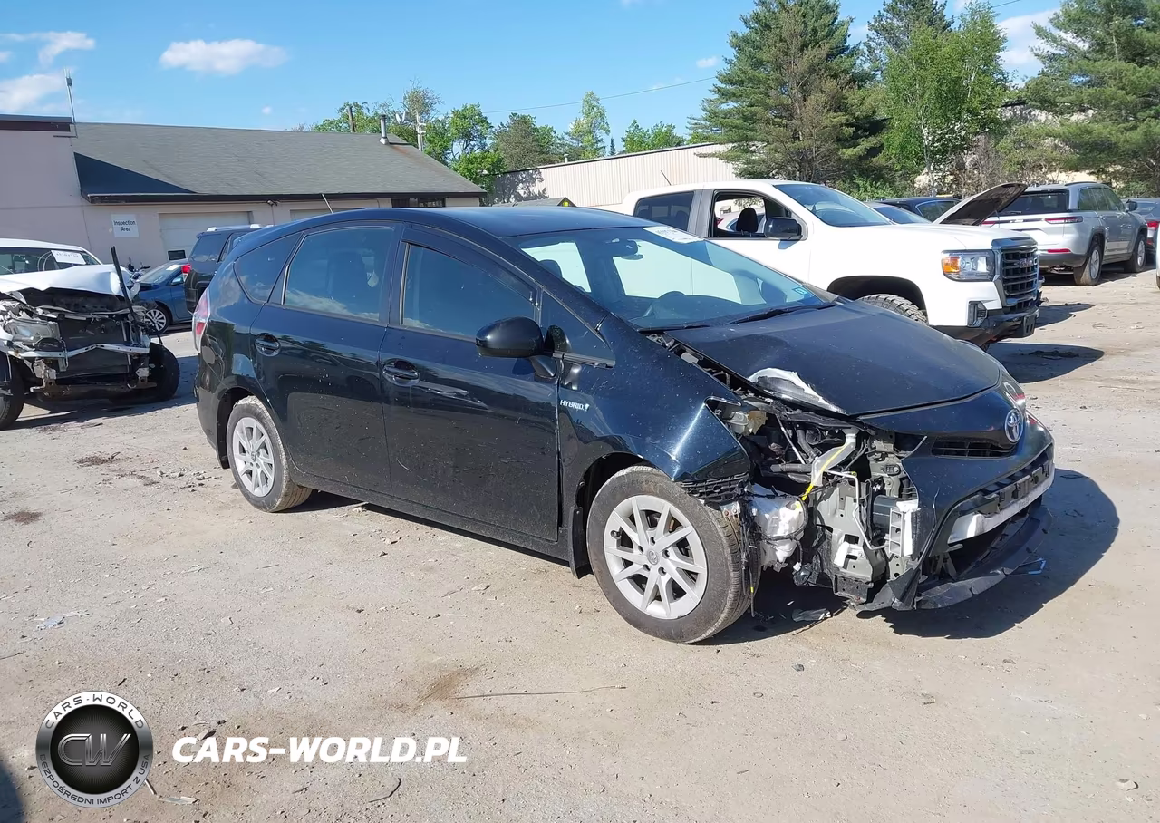 2017 Toyota Prius V Three