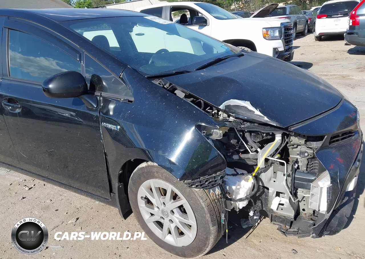 2017 Toyota Prius V Three VIN:JTDZN3EU6HJ068976 - 6