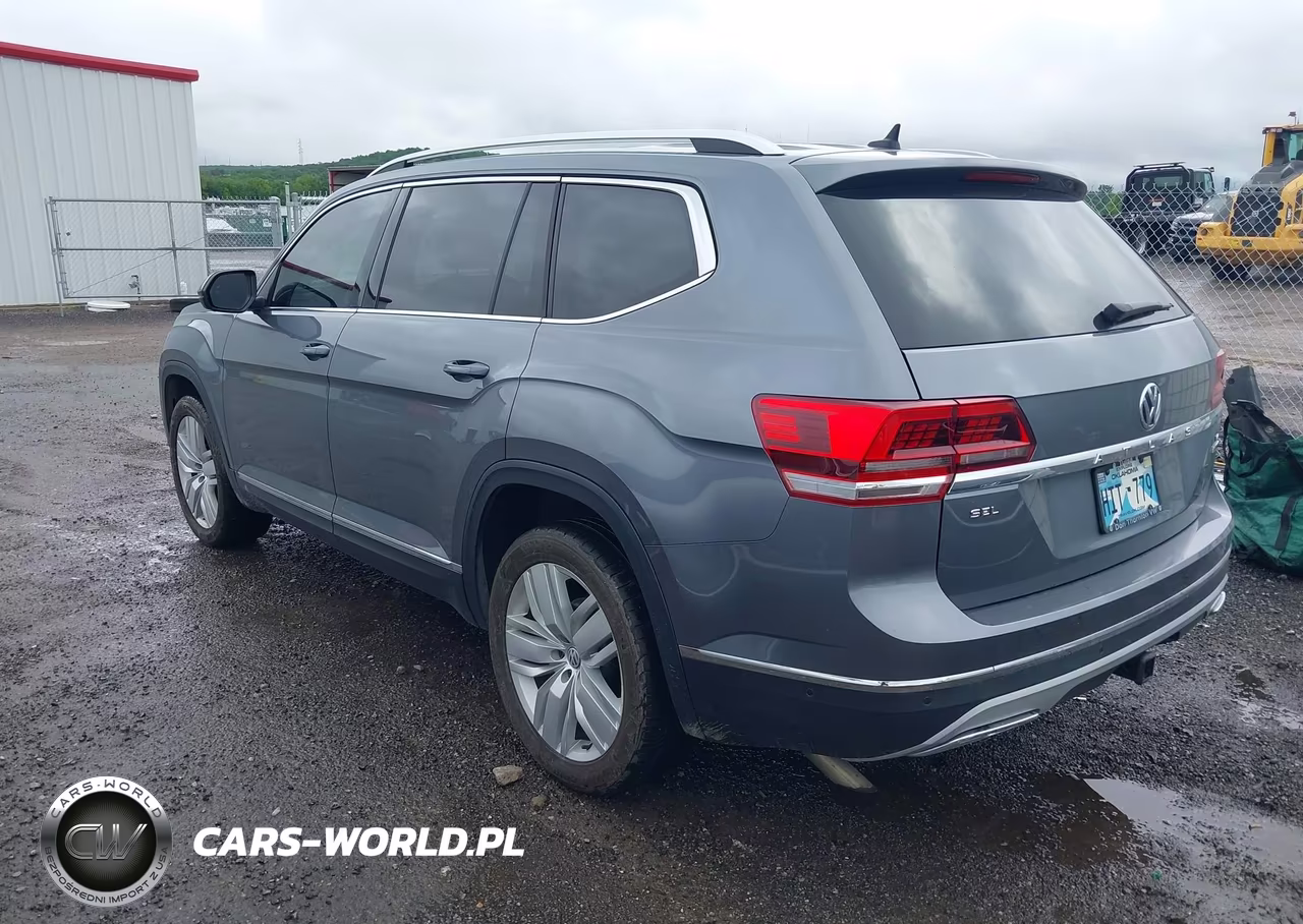2018 Volkswagen Atlas 3.6L V6 Sel Premium VIN:1V2NR2CA2JC561889 - 3