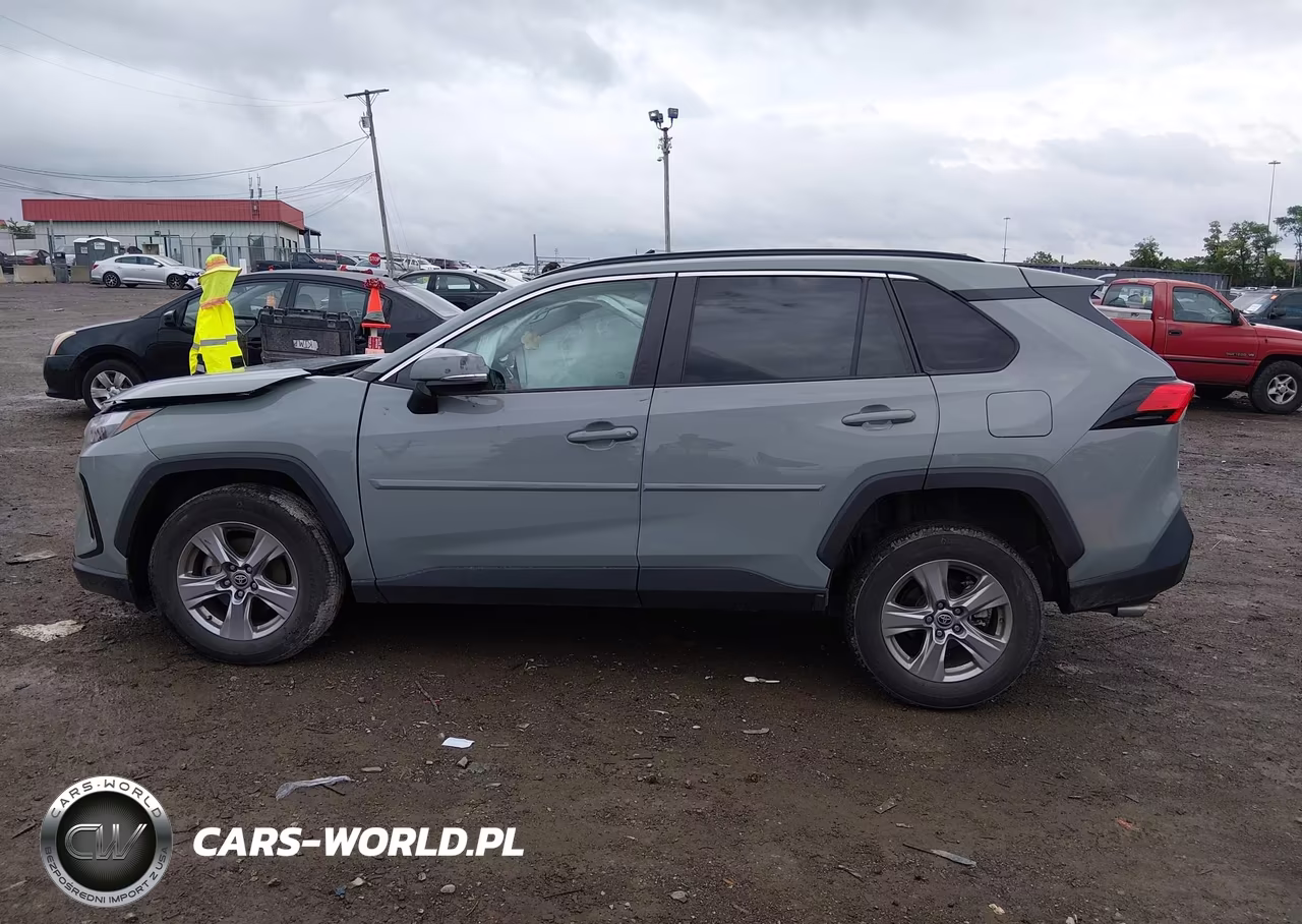 2023 Toyota Rav4 Xle VIN:2T3W1RFV2PW239909 - 15