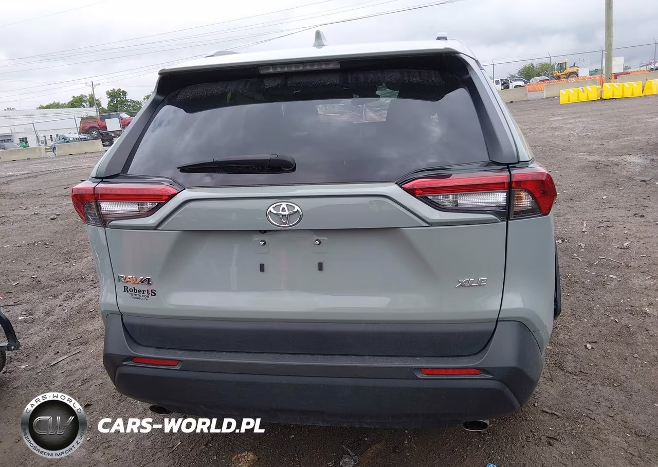 2023 Toyota Rav4 Xle VIN:2T3W1RFV2PW239909 - 17