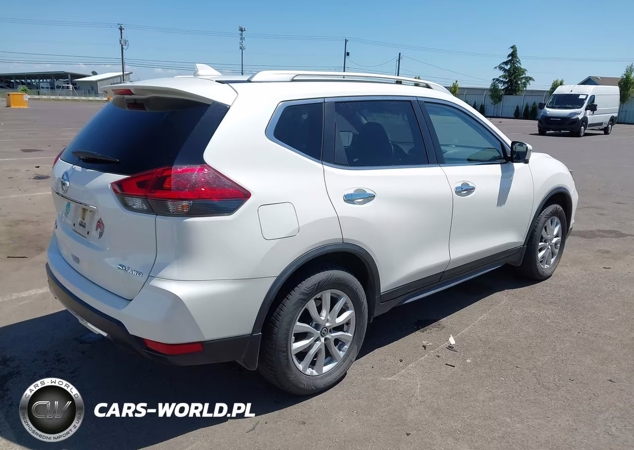 2018 Nissan Rogue Sv VIN:JN8AT2MV1JW303952 - 4