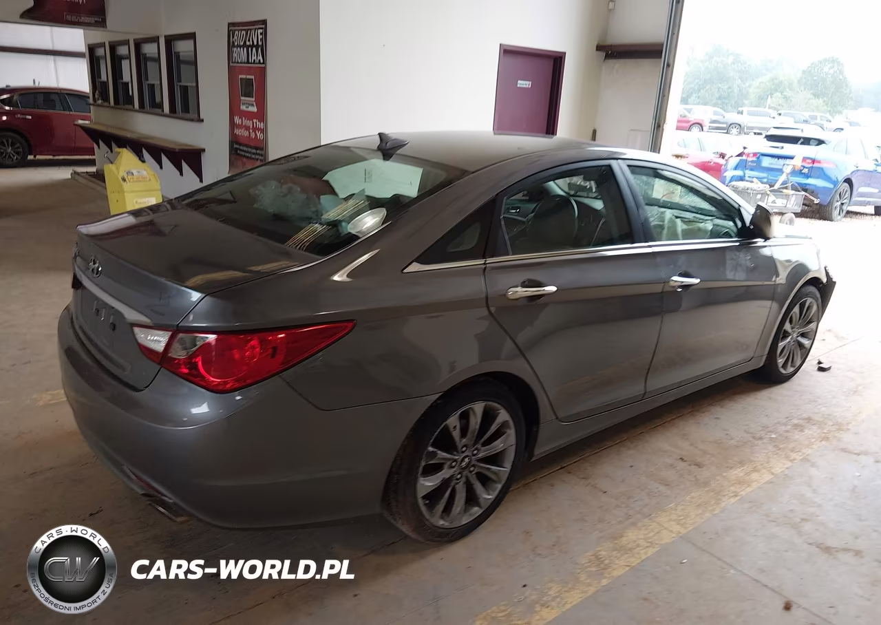 2011 Hyundai Sonata Se-Limited VIN:5NPEC4ACXBH214562 - 4
