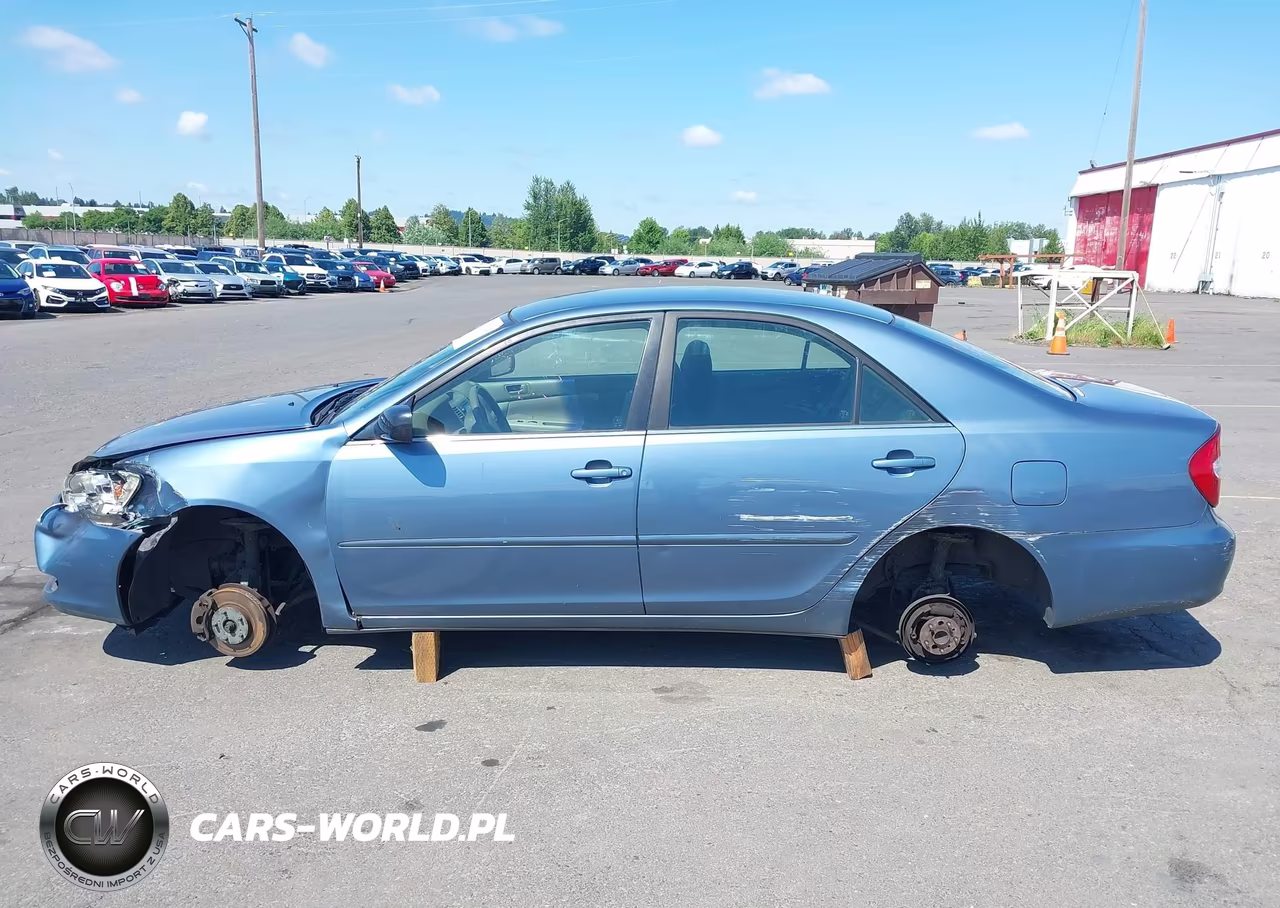 2003 Toyota Camry Le VIN:JTDBE32K630163587 - 15