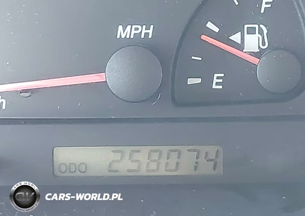 2003 Toyota Camry Le VIN:JTDBE32K630163587 - 16