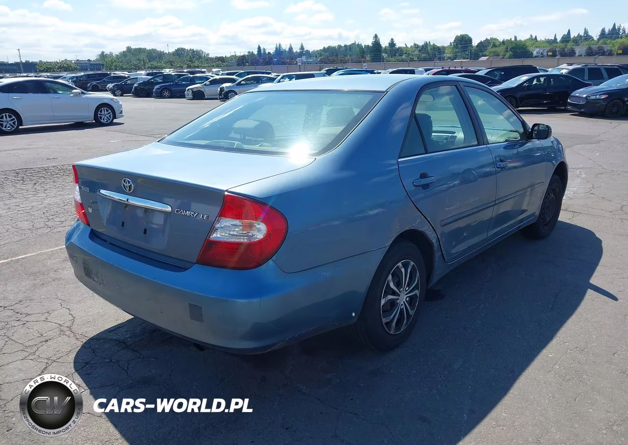 2003 Toyota Camry Le VIN:JTDBE32K630163587 - 4