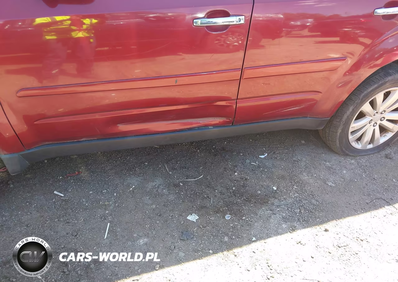 2011 Subaru Forester 2.5X Premium VIN:JF2SHADC2BH732521 - 16