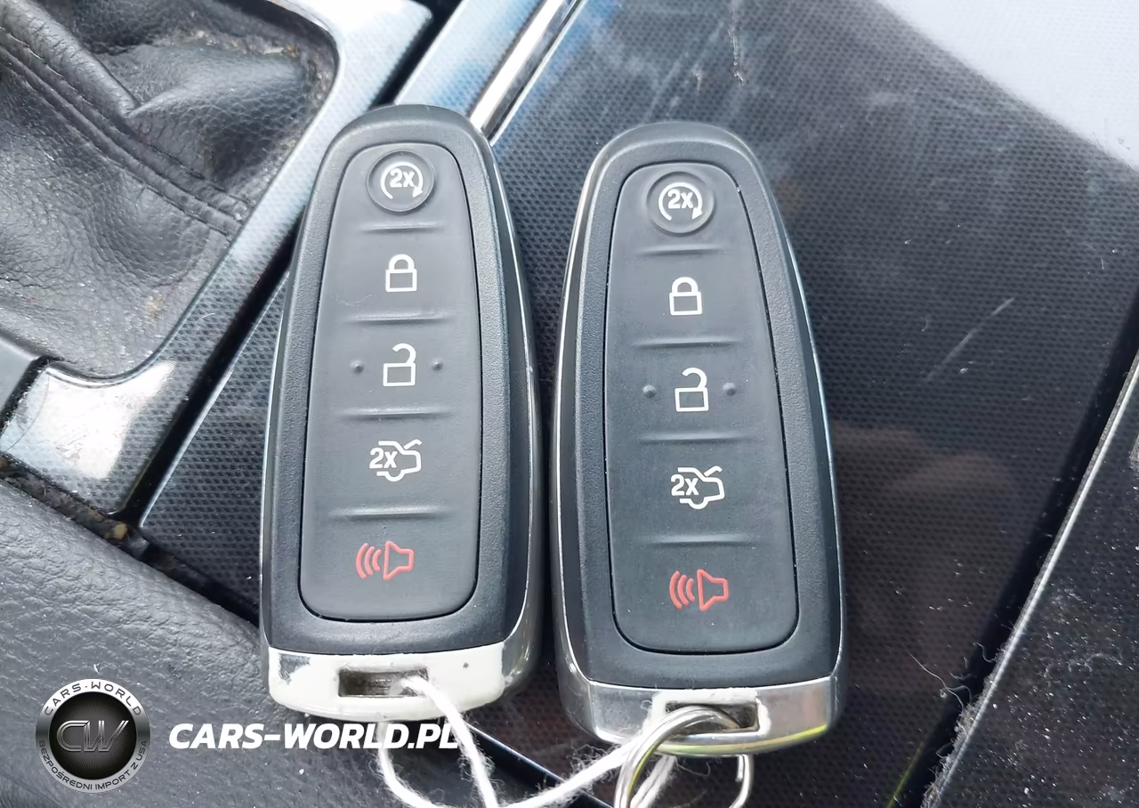 2018 Ford Taurus Limited VIN:1FAHP2F87JG133280 - 11