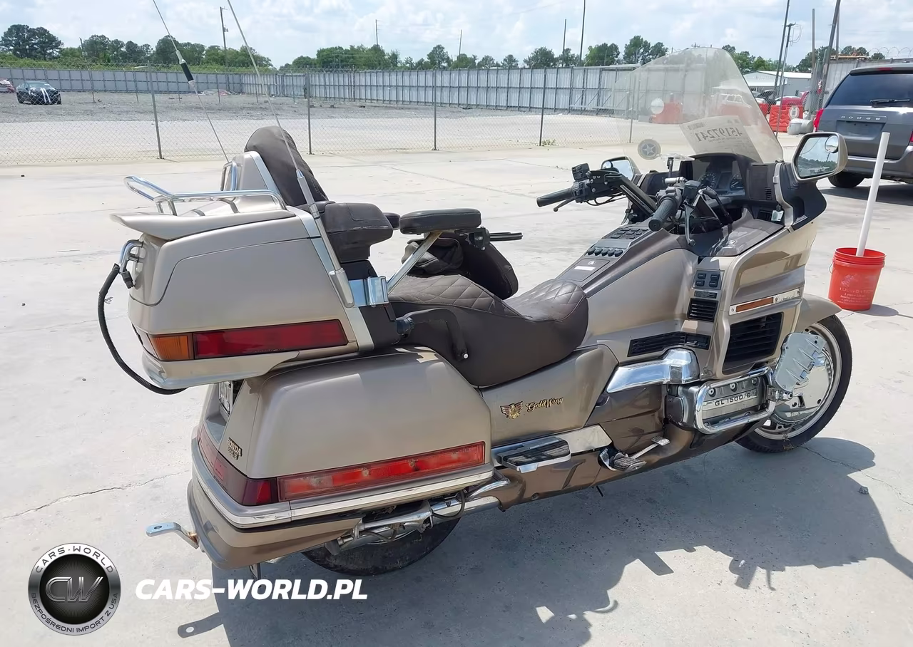 1988 HONDA GL1500 VIN:1HFSC220XJA010111 - 4