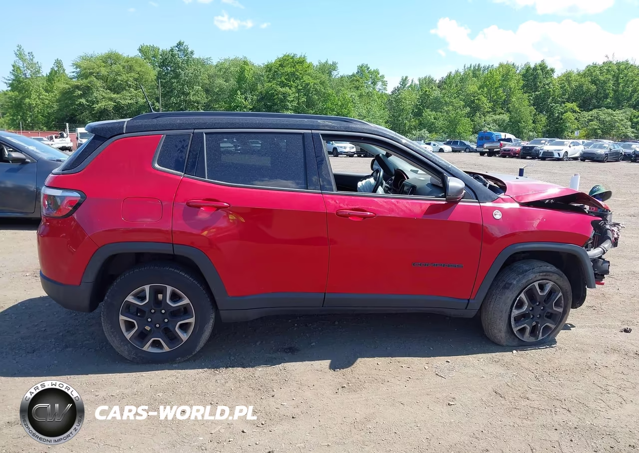 2018 Jeep Compass Trailhawk 4X4 VIN:3C4NJDDB1JT361702 - 12