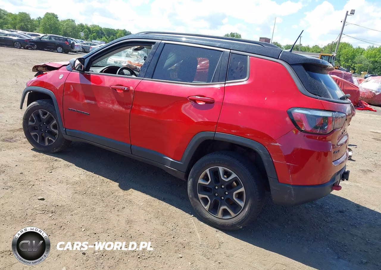 2018 Jeep Compass Trailhawk 4X4 VIN:3C4NJDDB1JT361702 - 3